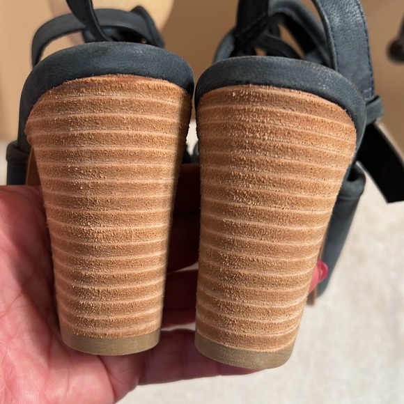 Sam Elderman - Picture 3 of 6